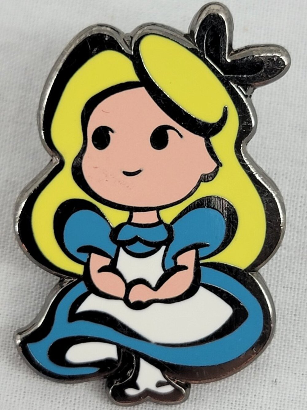 DISNEY Pin Trading ~ Kawaii Art Series ~ Alice In Wonderland ~ Alice ~ 2016 ~P09